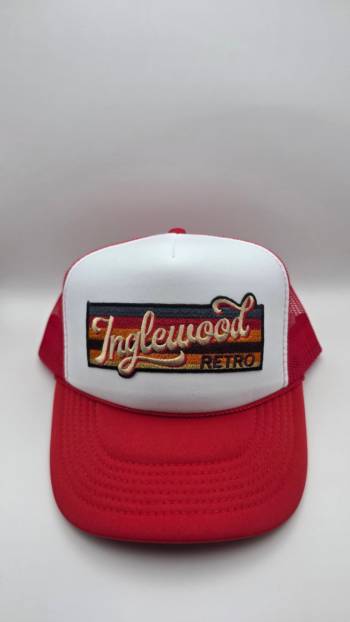 Red/white trucker hat
